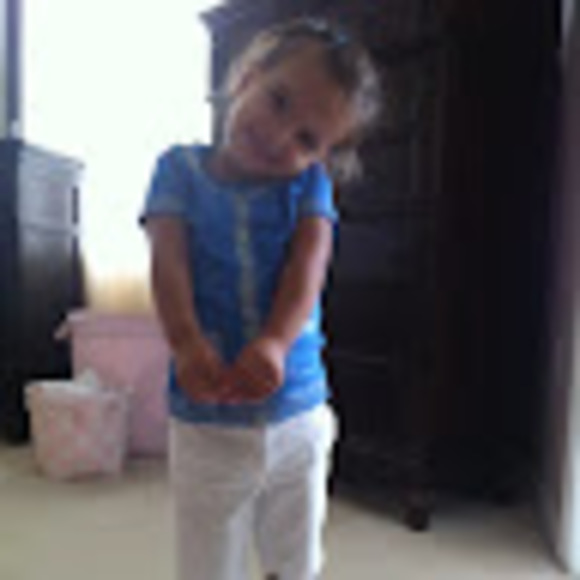 Meet your Posher, Saraelisa - Picture 1 of 1